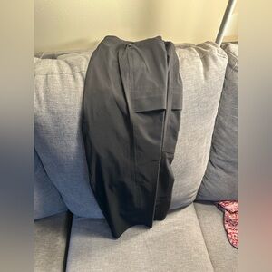 Women’s Eddie Bauer Crop Cargo Pants